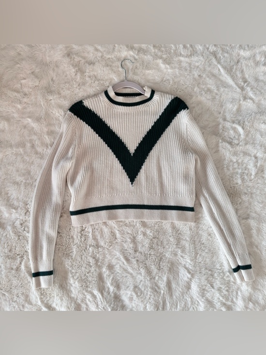 Lottie Moss Sweaters - Lottie Moss Cropped White cream Knit Sweater Green Chevron V Trim PacSun Medium